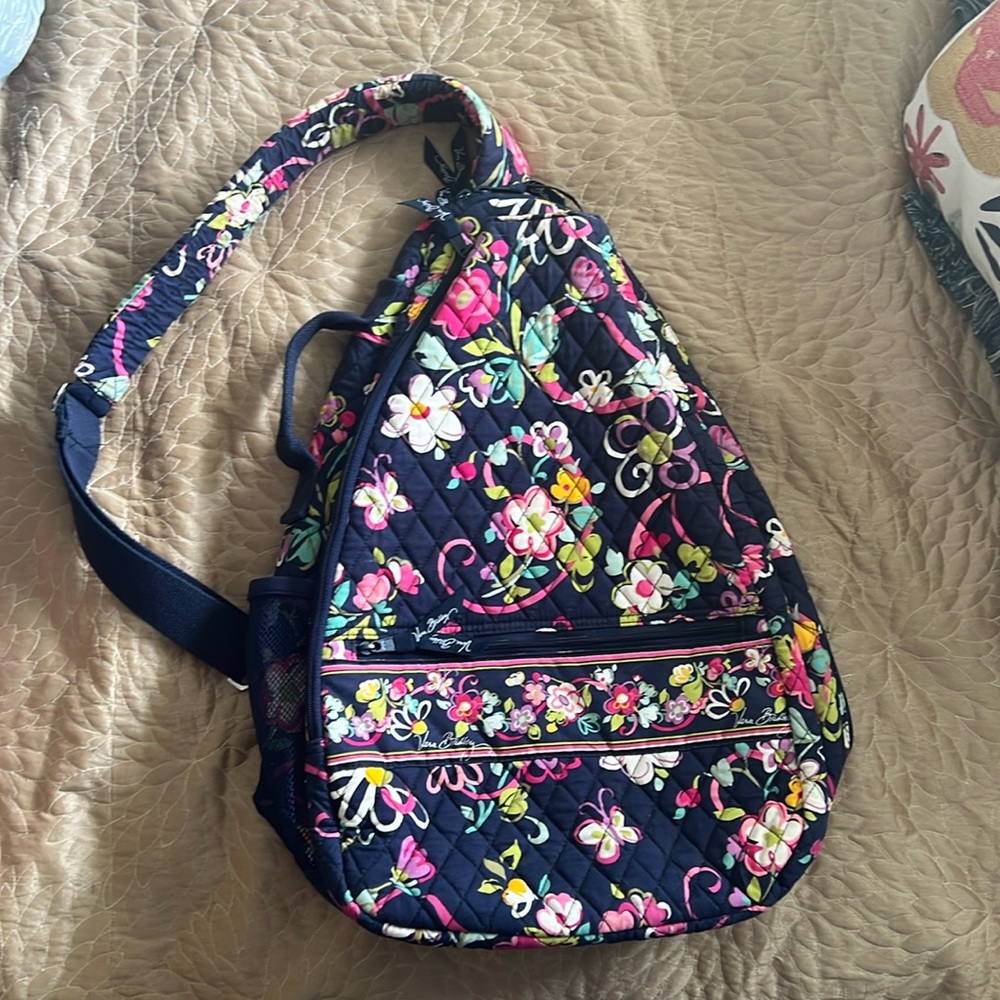 Vera Bradley sling back pack and racket holder Navy and floral, excellent cond!